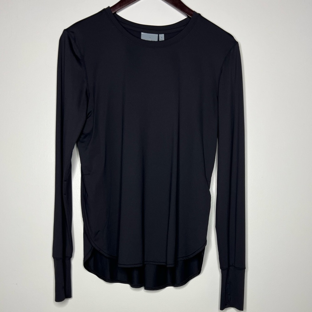 Athleta Long Sleeve Wicking Tee with Thumb holes